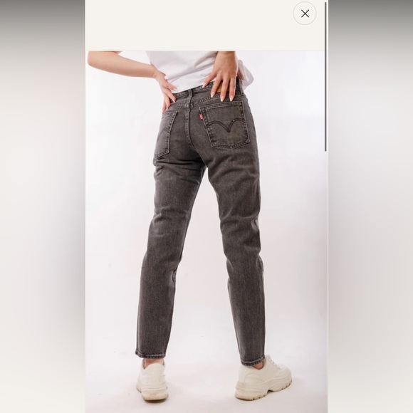 Levis Wedgie Straight Jeans - Picture 2 of 5
